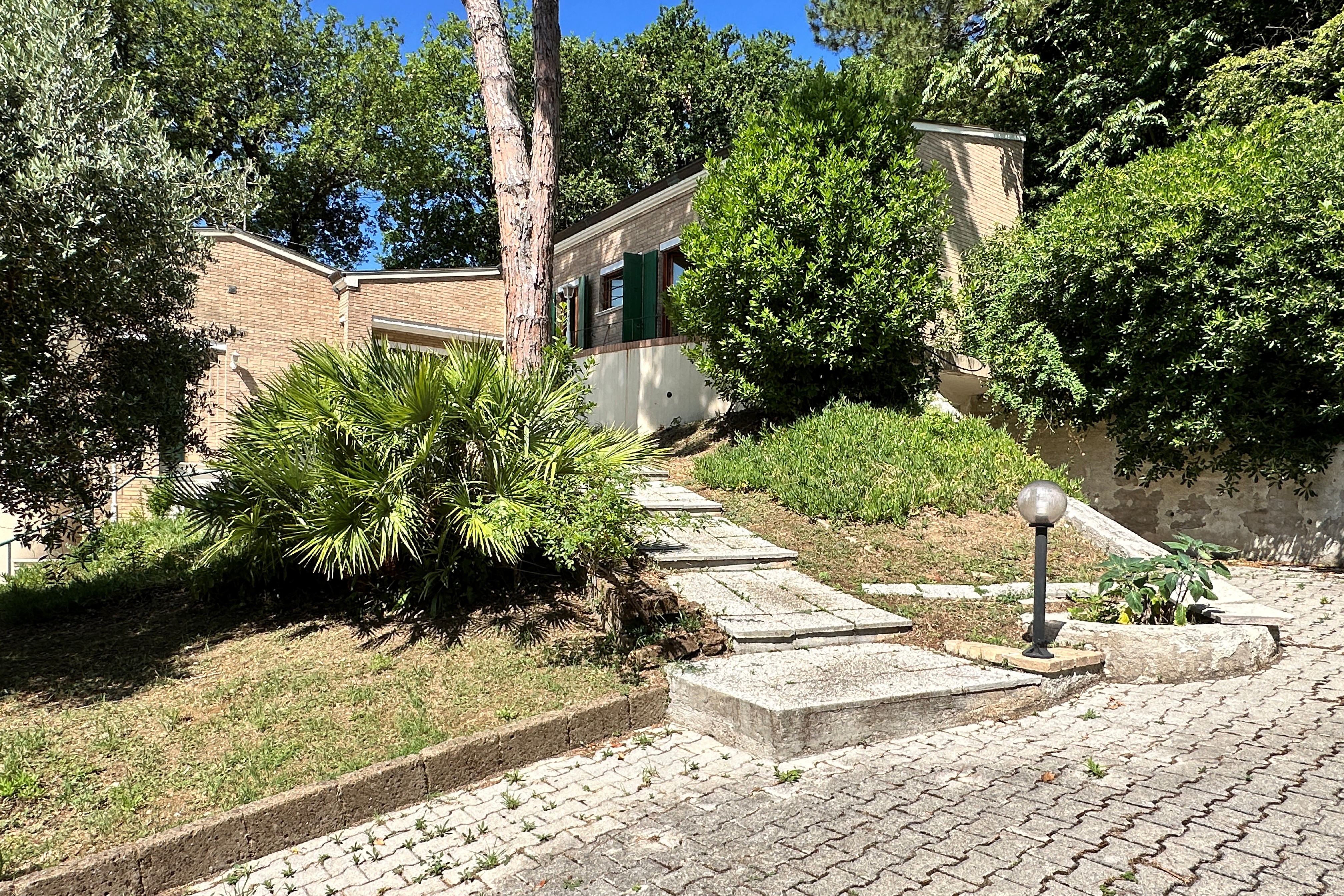 Vendita villa unifamiliare con giardino Pesaro - Zona Panoramica Ardizio (VI884)